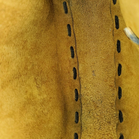 🥳 HOST PICK 🥳 Vintage Leather Tooled Boho Bag - Picture 4 of 7